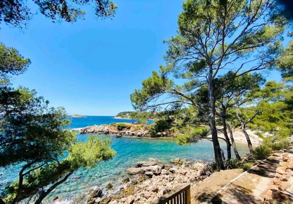 Brad's House. Saint-Cyr-sur-Mer